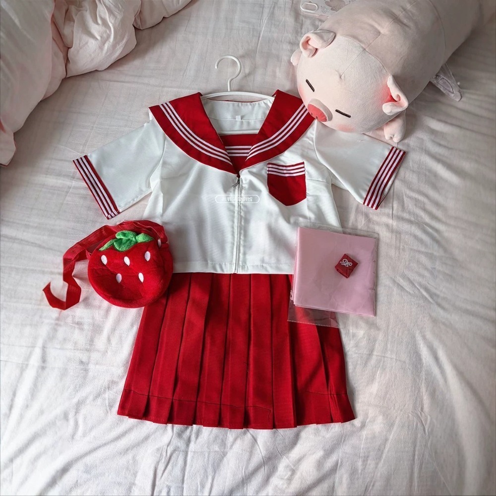 Podstawowy nowy japoński czerw – Cosplay Anime Basic recenzja i cena